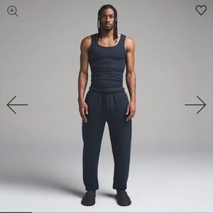 SKIMS Men’s Relaxed Jogger Sweatpants